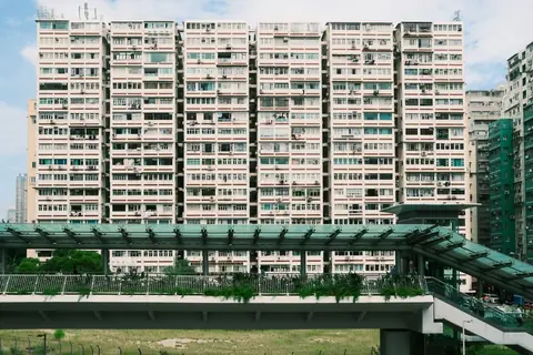 Hong Kong · 8