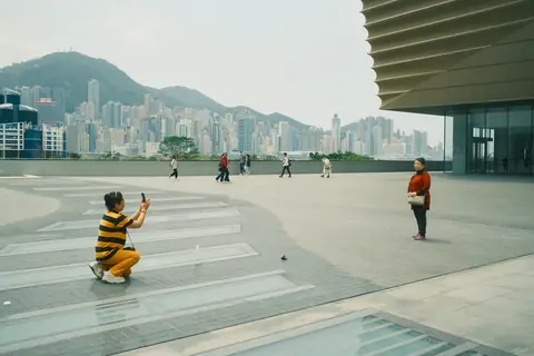 Hong Kong · 6